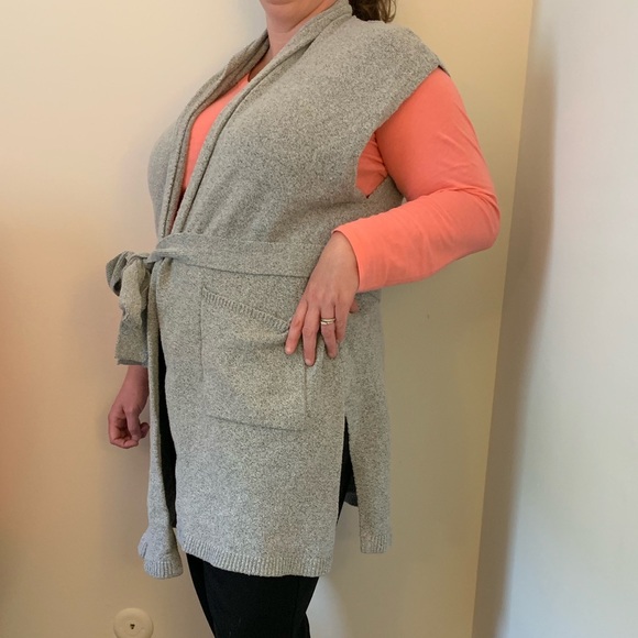 Time and Tru Tops - Women’s tunic